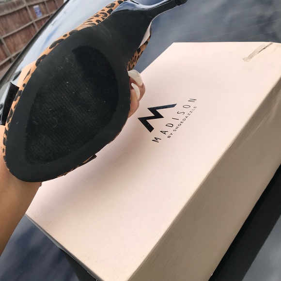 Leopard pumps - Picture 2 of 2